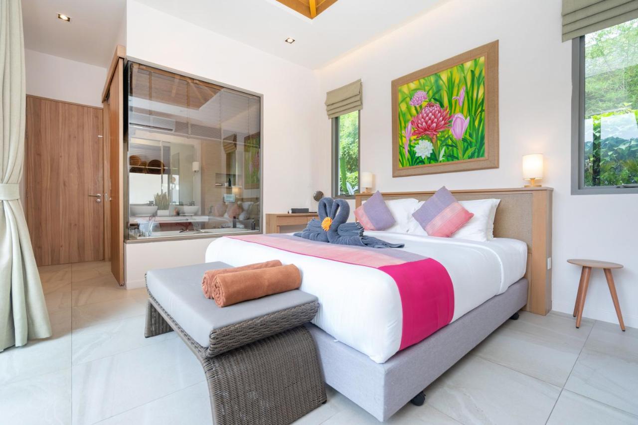 Dalaa 9 Villa Pantai Kamala Bagian luar foto