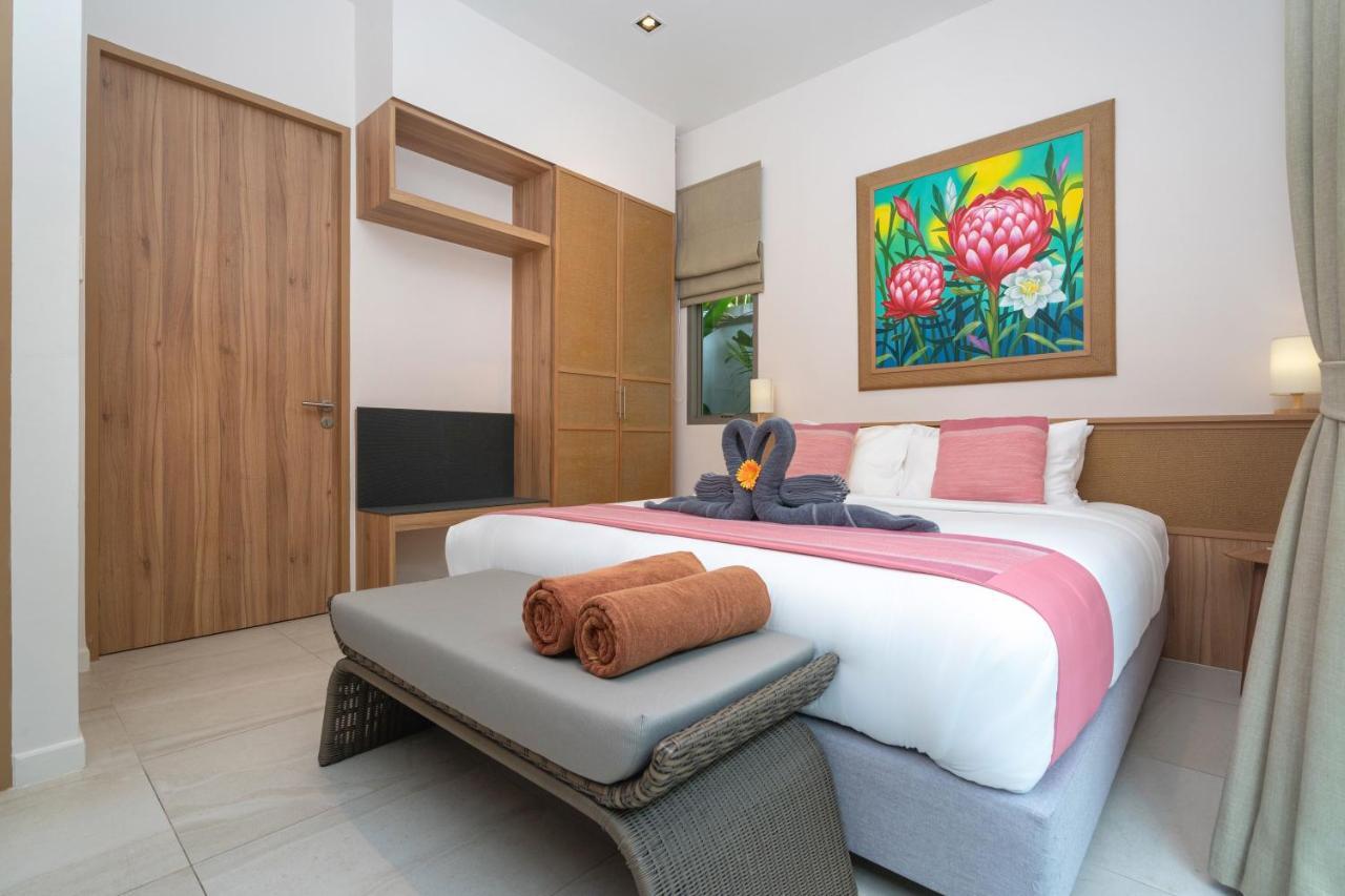 Dalaa 9 Villa Pantai Kamala Bagian luar foto